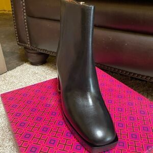 Tory Burch Elegant Black Ankle Boots